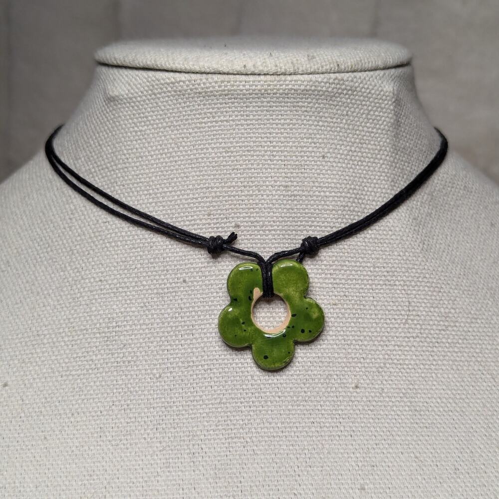 Green Ceramic Flower Pendant Choker Necklace Handmade Boho Hippie Whimsical Y2K